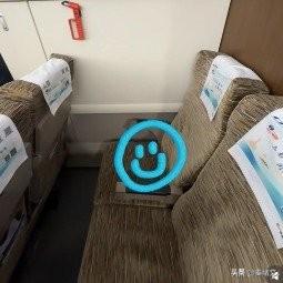 高铁1A座竟是“面壁座”？标注靠窗却没窗，12306回应扎心了提前抢的高铁