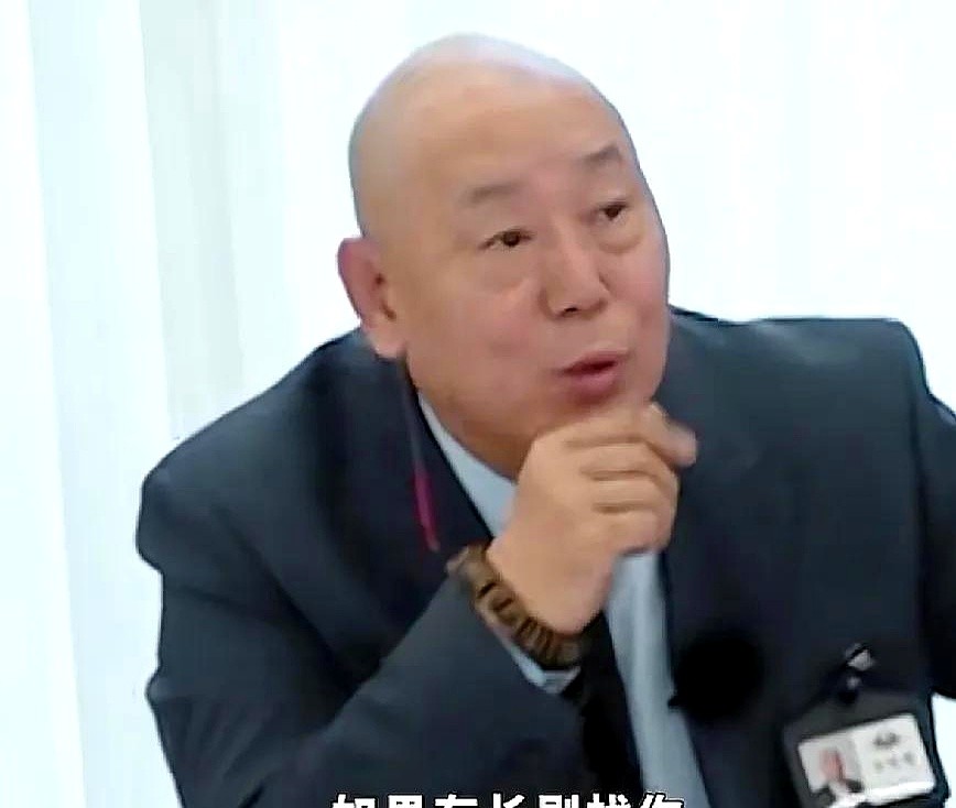 李诚儒问柯淳：“我如果有长剧找你拍，你去不去？”柯淳毫不犹豫的拒绝了：“不去！”
