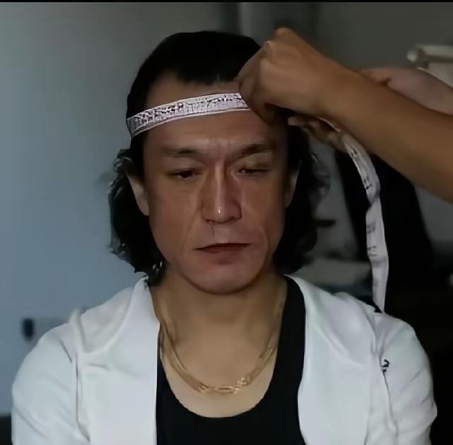 邹市明和李咏的事情，证明了一个道理，在很多问题上，还是要自己拿主意，据毕福剑老