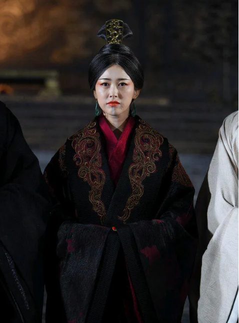 一众掌权后妃各有底线：宣太后为秦灭义渠，吕雉、冯太后、独孤皇后、孝庄等握权却守江