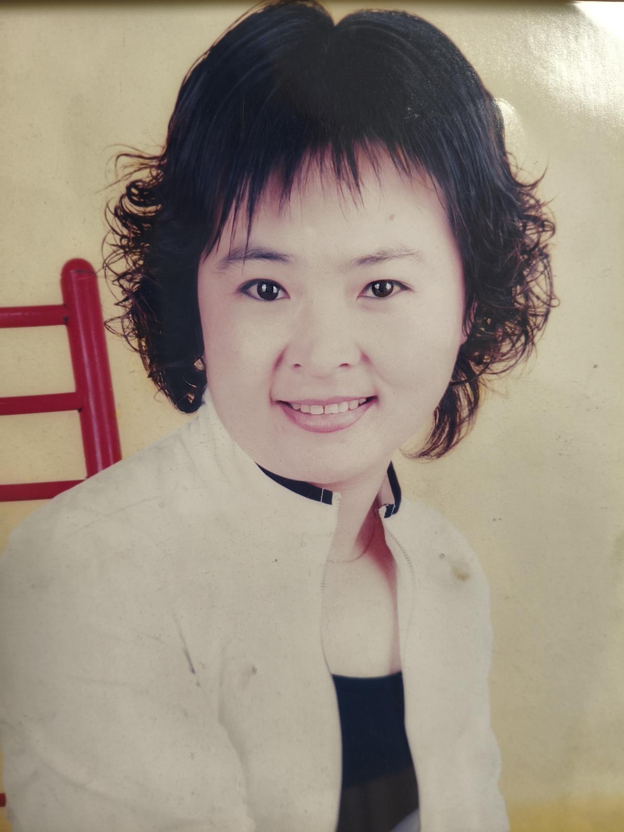 被夸，开心！今天我去浴池洗澡，给我搓澡的姐姐问我多大，她听后很惊讶，夸我年轻，还