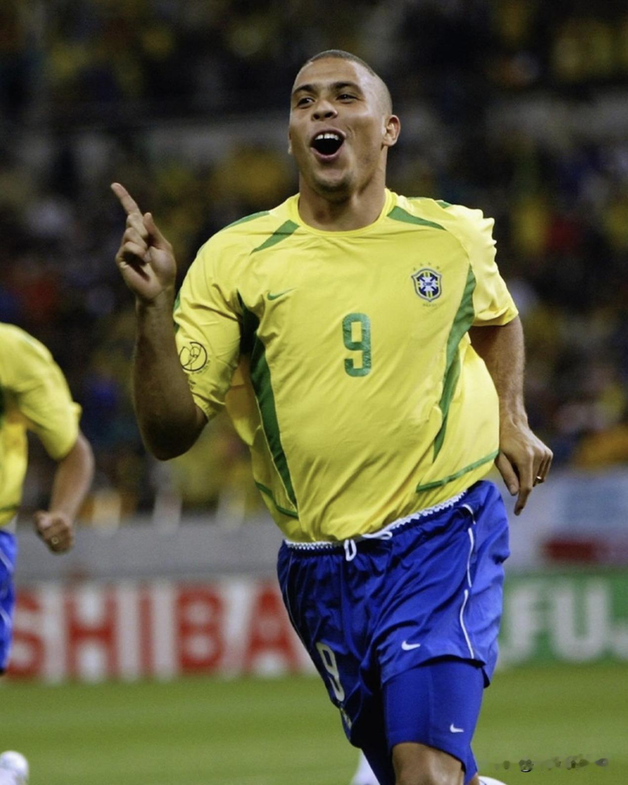 2002巴西世界杯阵容VS2022阿根廷世界杯阵容究竟哪个更强一些？2