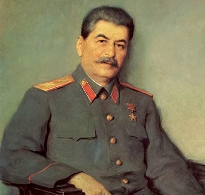 从今天的伊朗看苏联，才懂了斯大林为什么要这么做了斯大林当年在1934年12月