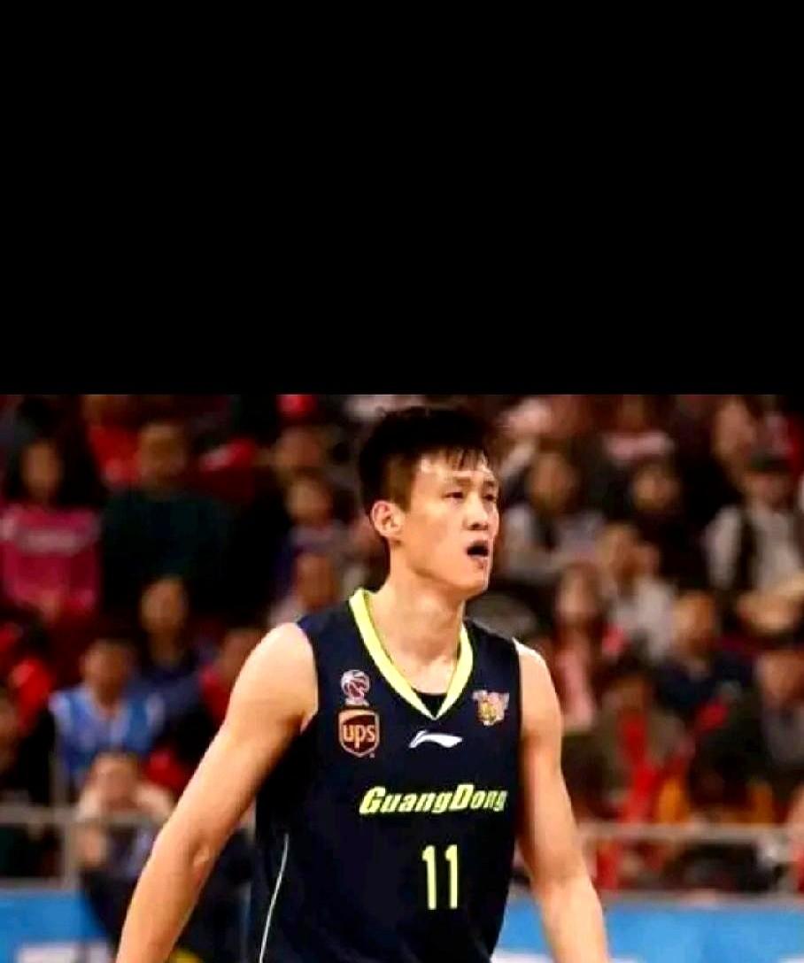 前广东宏远的周鹏，年薪变化挺能反映职业球员的成长轨迹。刚入行那几年（06到0