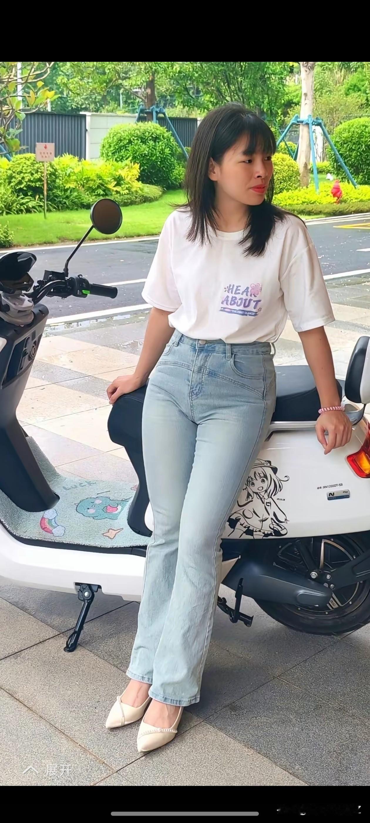 简约大方，穿简约美时尚简约不凡气质穿衣得体