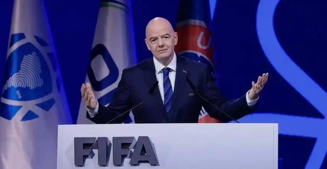 印度没想到，自己啥都没干，居然白捡了个大便宜！国际足联给中国开价2.5亿美元转播