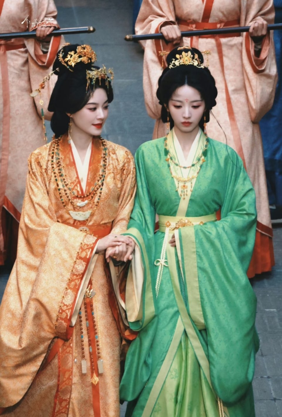 是谁想到让田曦薇和毛林林演母女的，《嫁金钗》出来挨夸