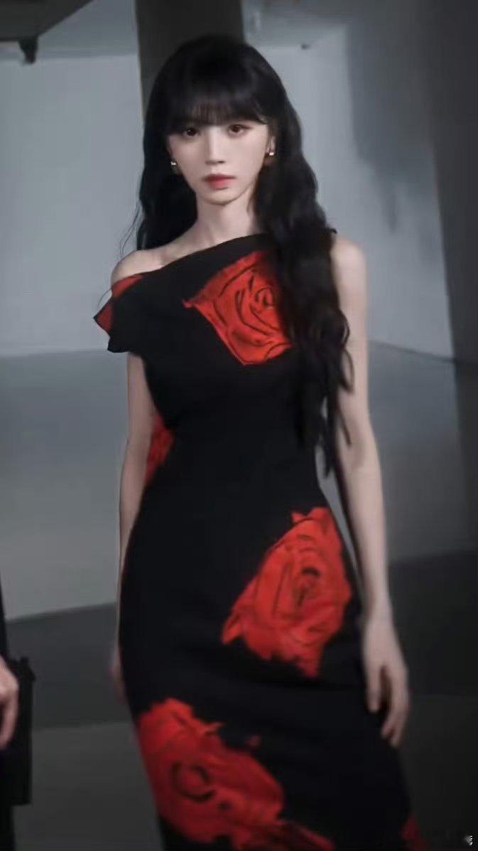 田曦薇一天剧宣换了好多套衣服（已知的好爱惜自己的作品啊姐姐​​​
