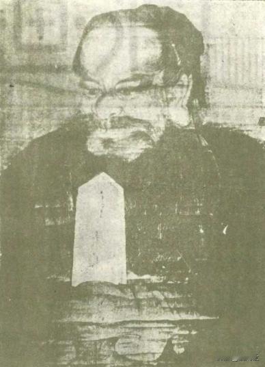 1926年北京孔庙里的孔夫子真相。看起来并不温文尔雅，反而有些粗犷吓人。或许