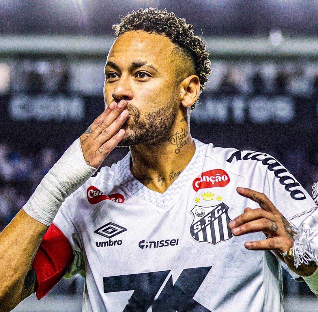 医生明确建议内马尔不要上场比赛，因为可能加重他的膝盖伤势。但因为桑托斯陷入降级圈