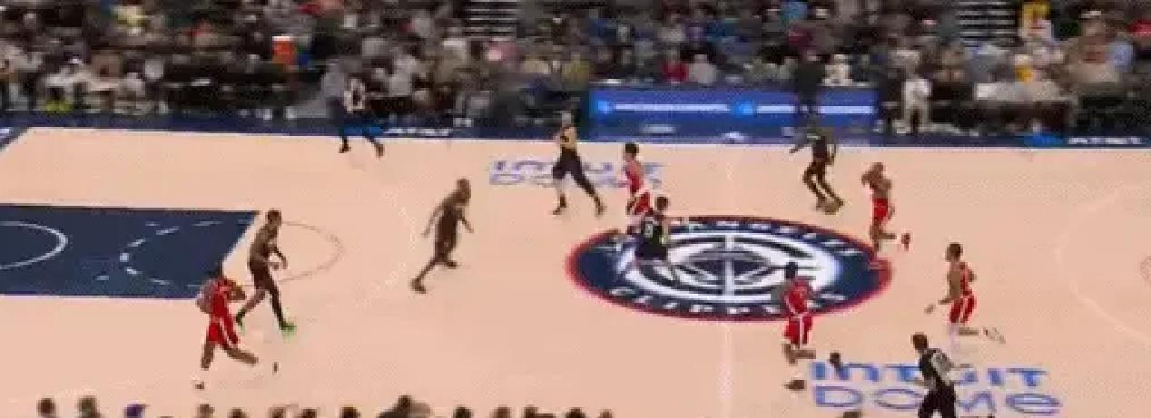 杜兰特最怕的防守人，从来不是詹姆斯。是哈登。你看数据：最近五次单挑，