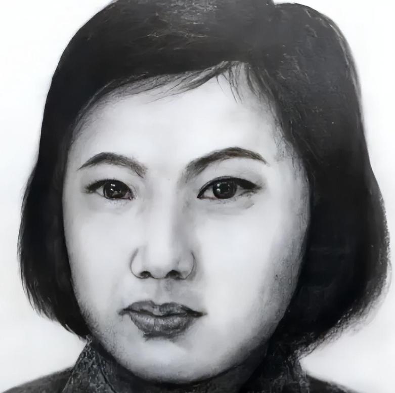 1943年，王光被日军剖腹挖心，惨叫声持续了几个小时。不久后，村民为她收尸，看到