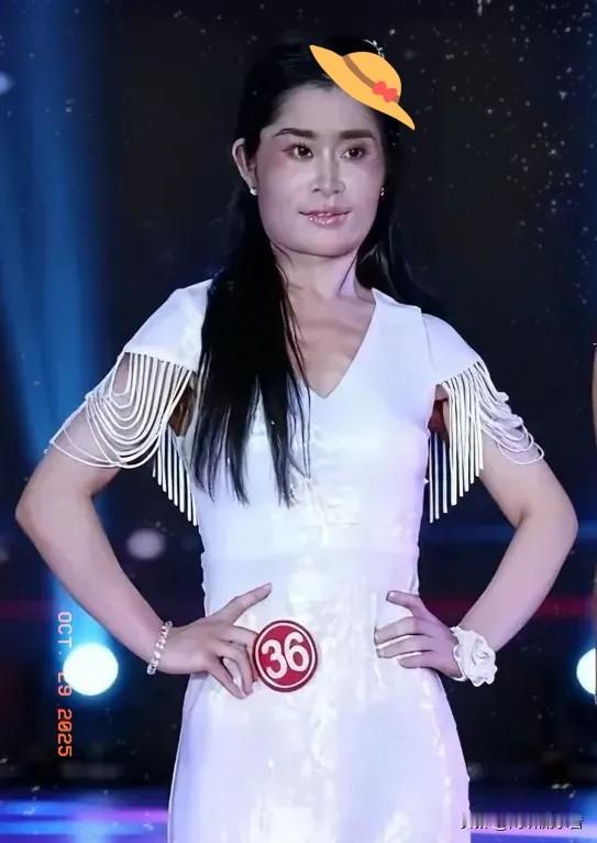 这下好了,不仅辽宁人知道了就连全国人民都知道了辽宁的选美冠军又火了,因为