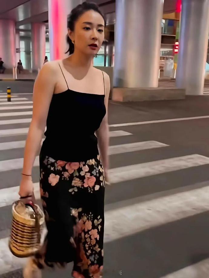 没想到高叶身材真的好壮