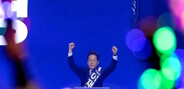 现在，韩国李在明有三不“敢”：一、李在明不敢惹中国：因为惹了中国