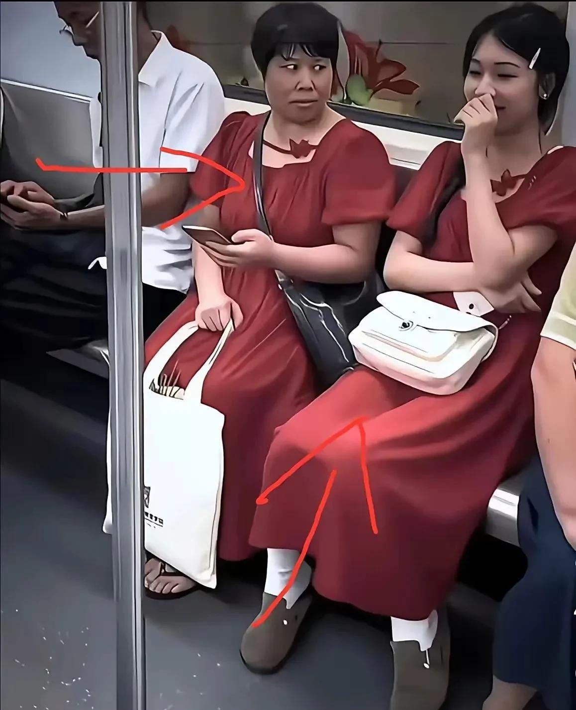 尴尬不尴尬？意外不意外？惊喜不惊喜？如果你是这位中年妇女，你还能坐的稳吗？