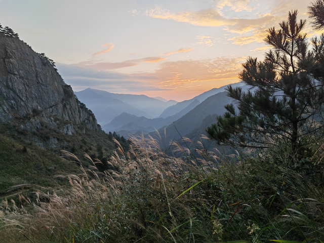 DMI或者油混的未来跑了个山，充电地方不是很方便，所以基本馈电跑完皖南川藏线