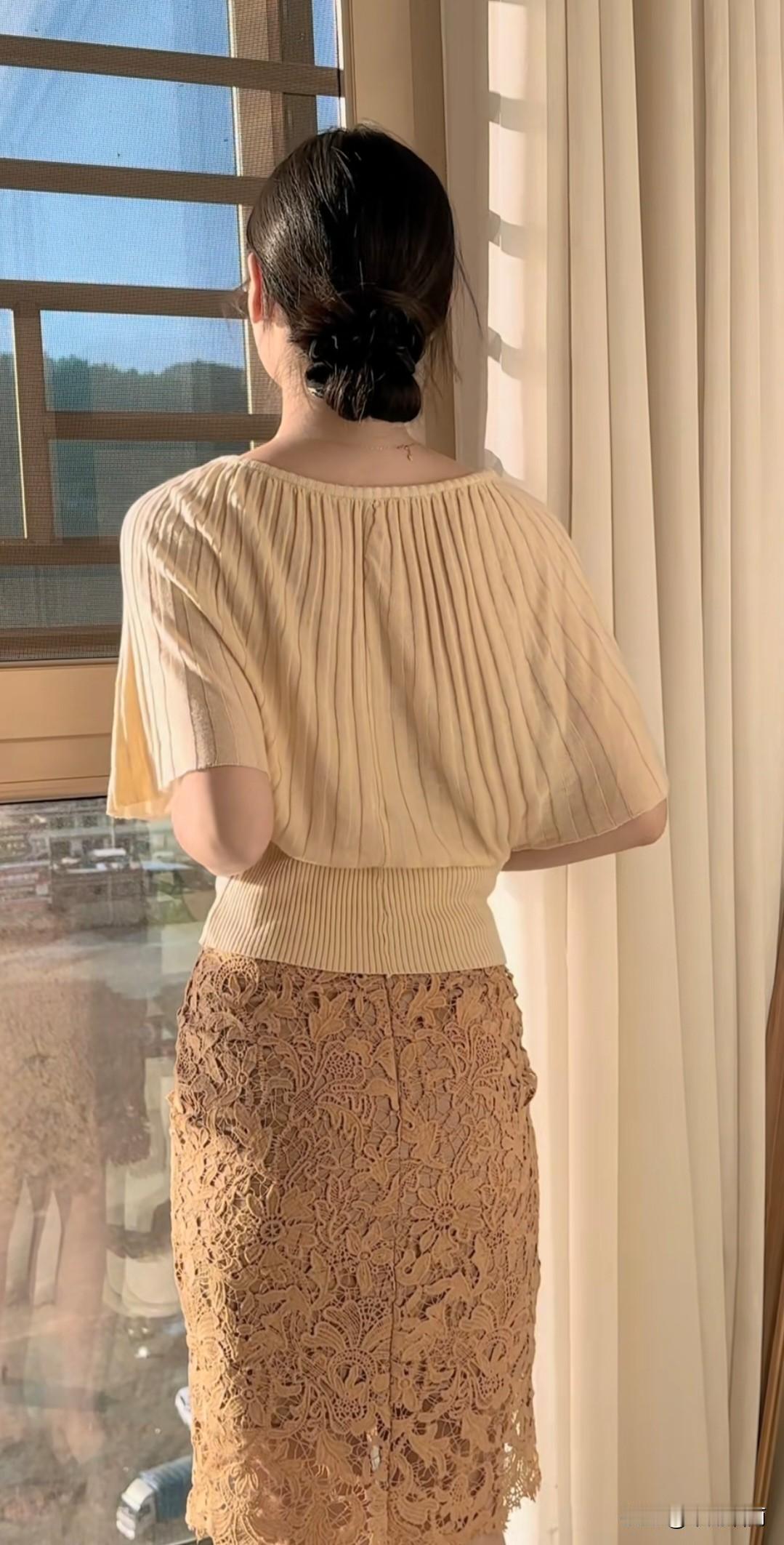 🍂🌼²⁰²⁶/₀₈.₁₂ᵕ̈周三｜浅秋清凉🍂☕忆秦娥·秋晓西风冽，