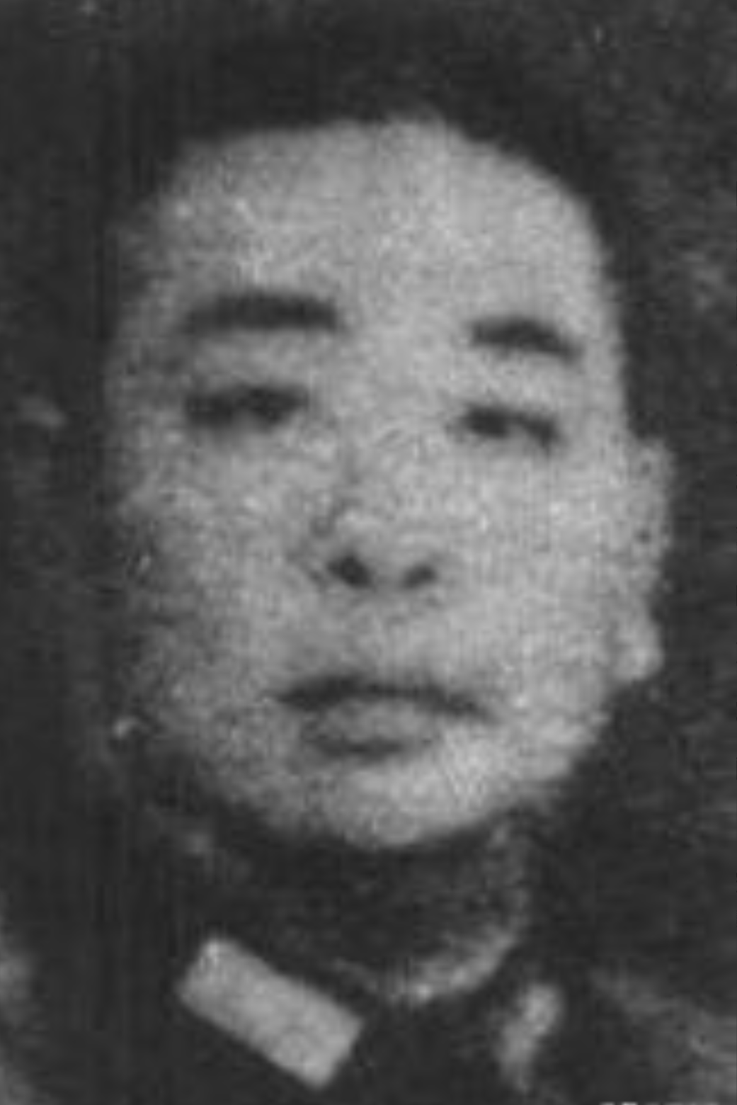 1959年，功德林战犯刘嘉树半夜去直沟上厕所。当他缓缓蹲下去的时候，他确信厕所只