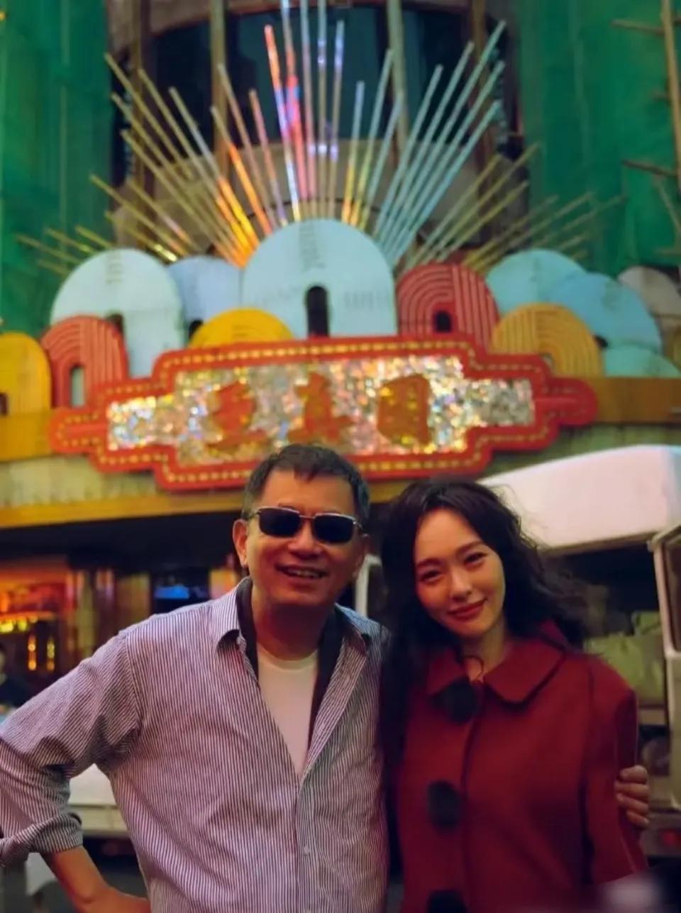 王家卫说唐嫣很装。古二再曝王家卫秦雯录音,其中有一段谈到第二天要拍唐嫣的戏,