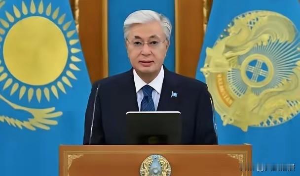 前脚新加坡总理黄循财呼吁中方放下历史恩怨，和日本实现和解。后脚哈萨克斯坦总统托卡