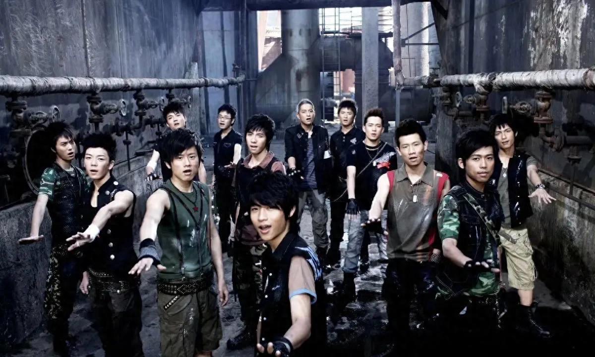 俞灏明音乐节首秀燃爆舞台，0713“家人”合体共谱温情乐章提及“0713”男团