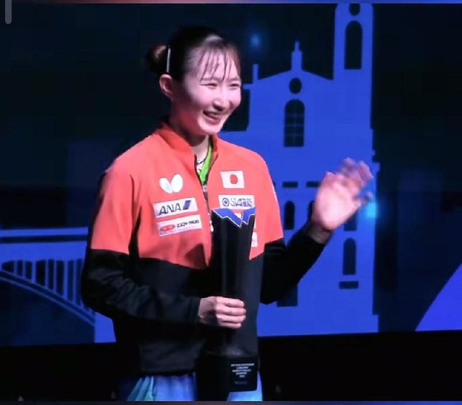 国乒要当心早田希娜了。拿了冠军，士气大涨，会更加的有韧劲。之前输得都哭了，这