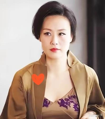 邬君梅丈夫去世了。两人曾为了要个孩子，做了9次试管婴儿，可惜都没能如愿。好在