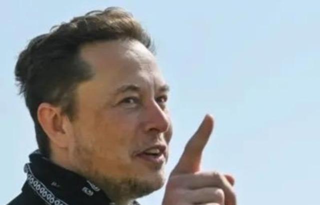 身家突破8000亿美元的马斯克，再次语出惊人：“我三分之二的朋友是犹太人，我的犹