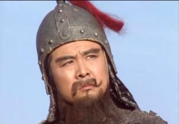 陷阵营全军覆没到那一刻，其实高顺已经注定是必死了。三国时期的将领是部曲制，私兵打