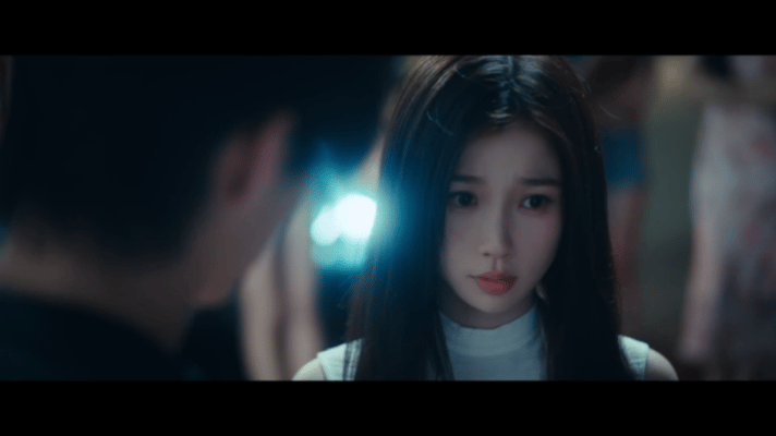 被暮暮朝朝的羁绊狠狠戳中！双轨这干嘛呢网剧双轨推开是责任拥抱是本能，嘴上疏离却