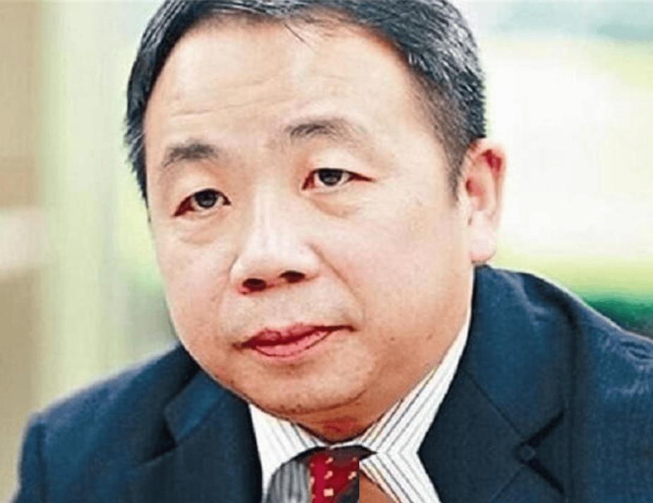真是滑天下之大稽！一个跑去日本连祖宗都不认的人，现在居然跳出来对日本的外交指手画