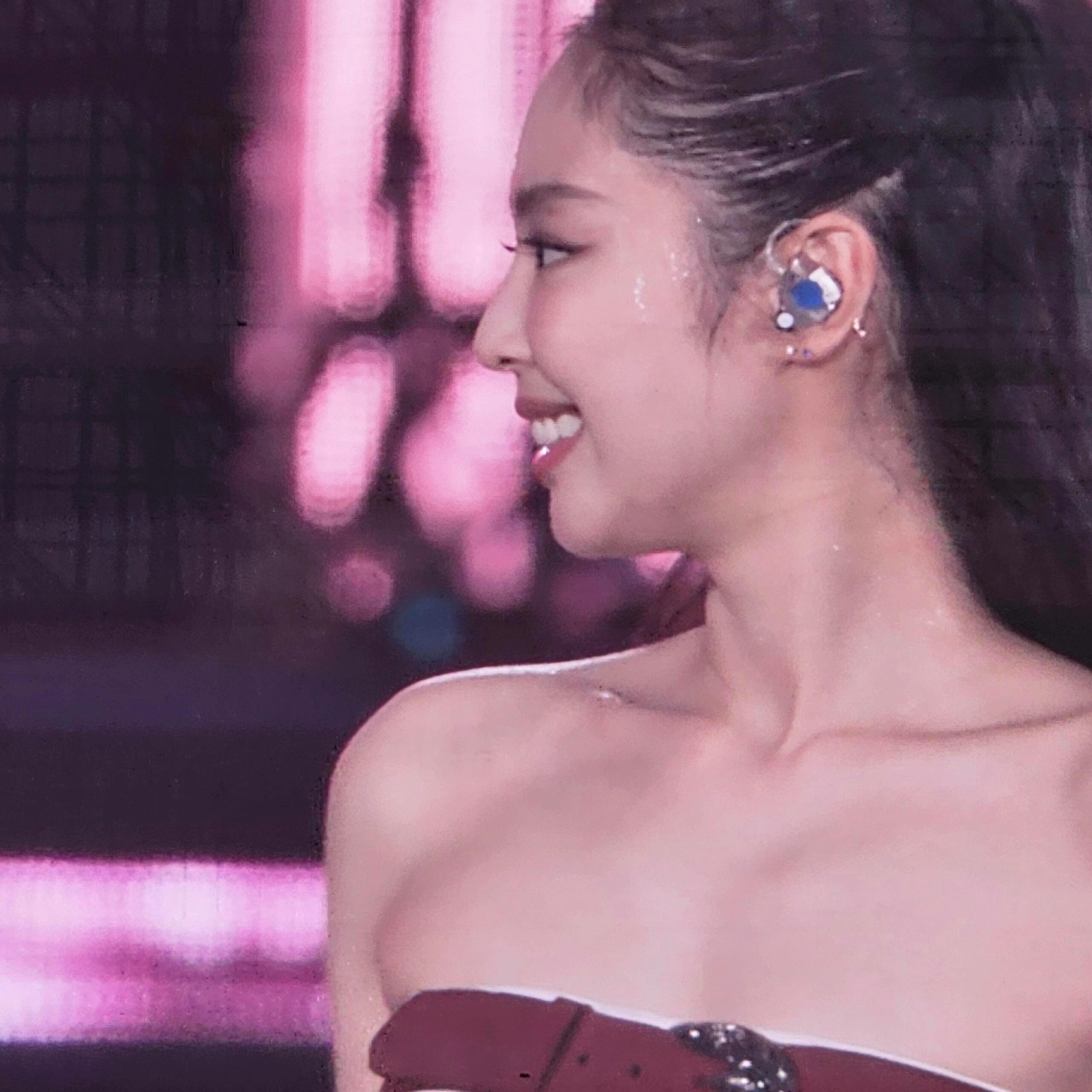 Jennie和Jisoo这两张脸太权威了啊啊啊啊​​​