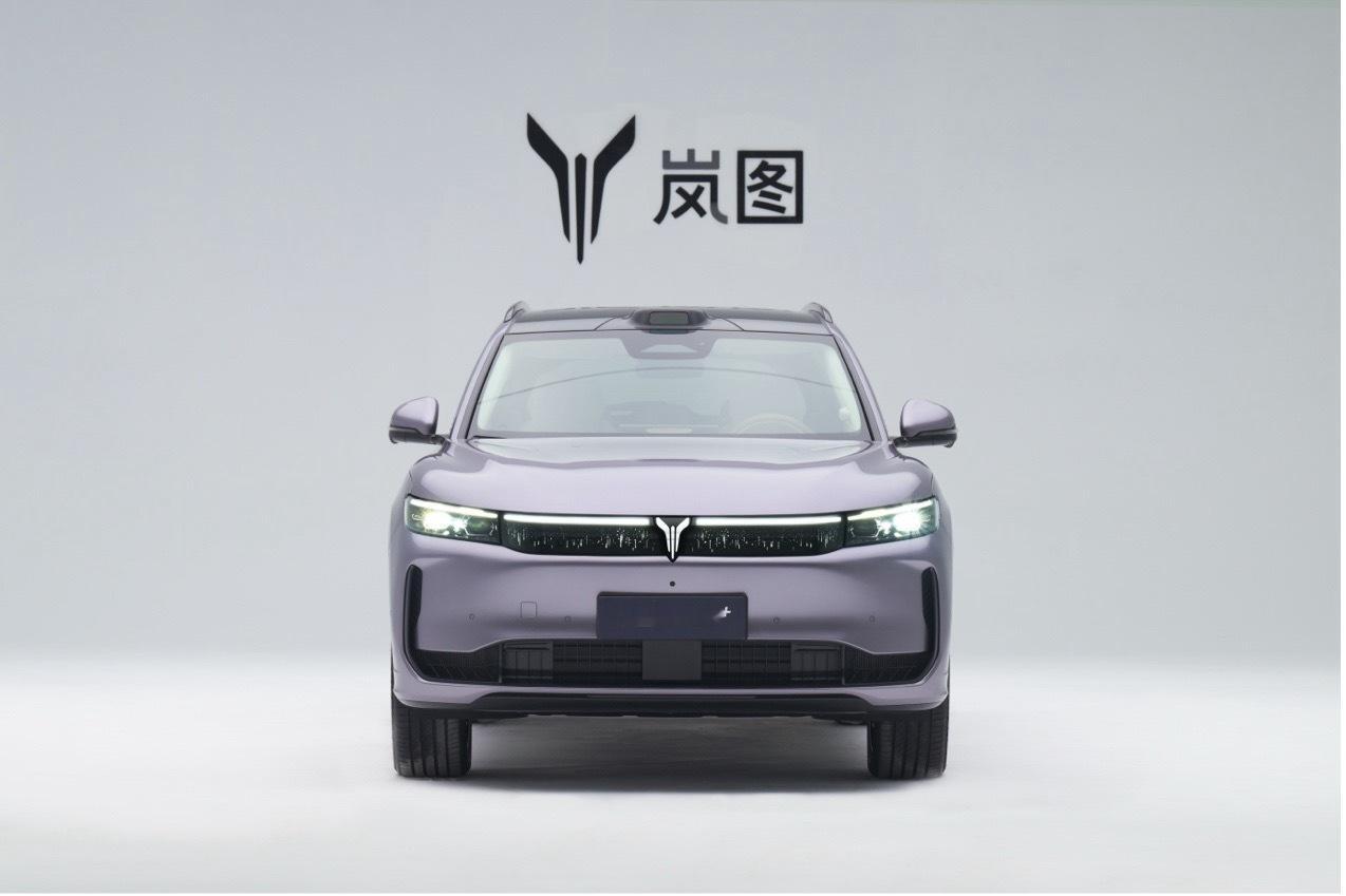 8月中大型SUV销量数据，岚图FREE+与理想L6和小米YU7成为前三，足以见得