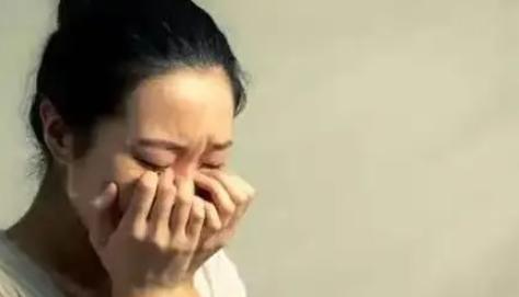“太恶劣了！”9月18日报道，吉林，一女大学生在酒吧兼职，一名无业男子反复纠缠她