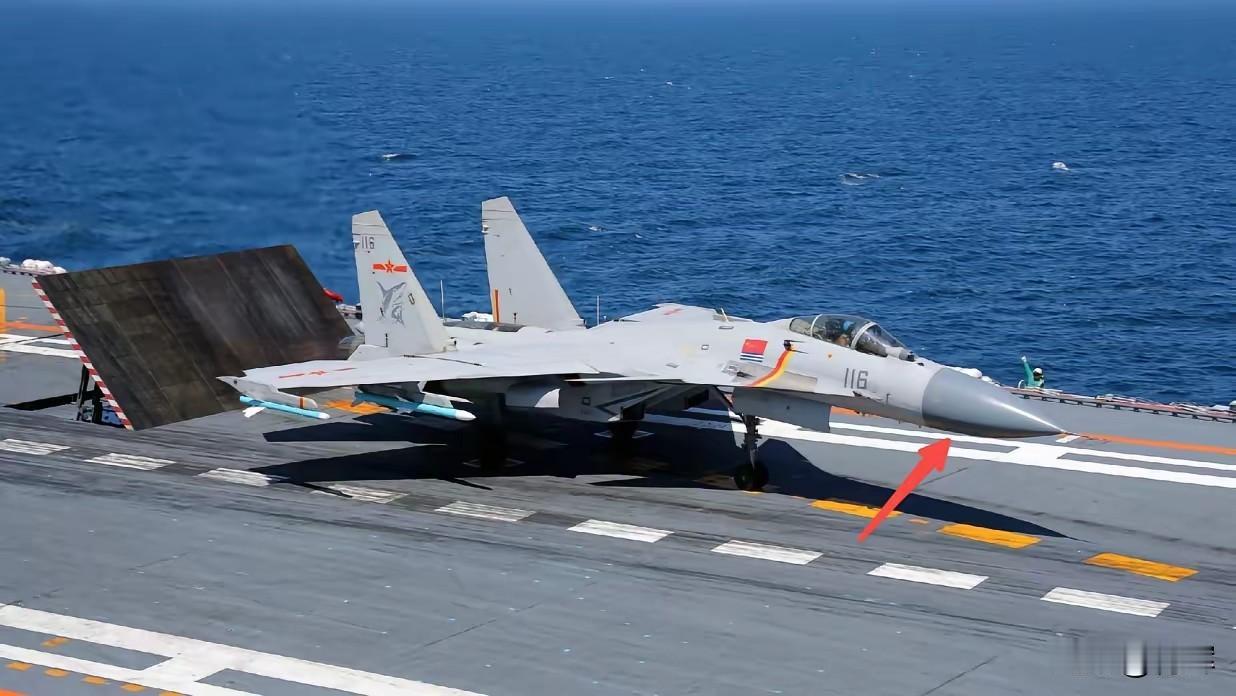 歼15即将成为史上服役期最短的航母舰载机6月22号辽宁号航空母舰率领战斗群结束