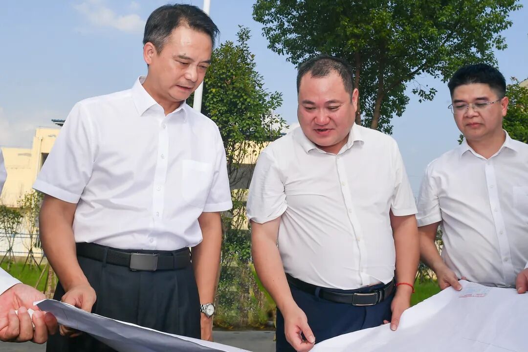 周锋到嘉鱼县调研时强调: 切实增强责任感使命感紧迫感 集中精力抓项目强产业促发展