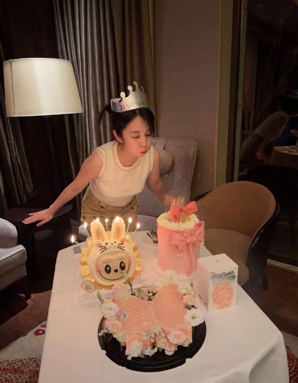 俞灏明陪王晓晨庆生，最甜最炸的是评论区！实锤了，不仅庆生那么简单，俞灏明和王晓