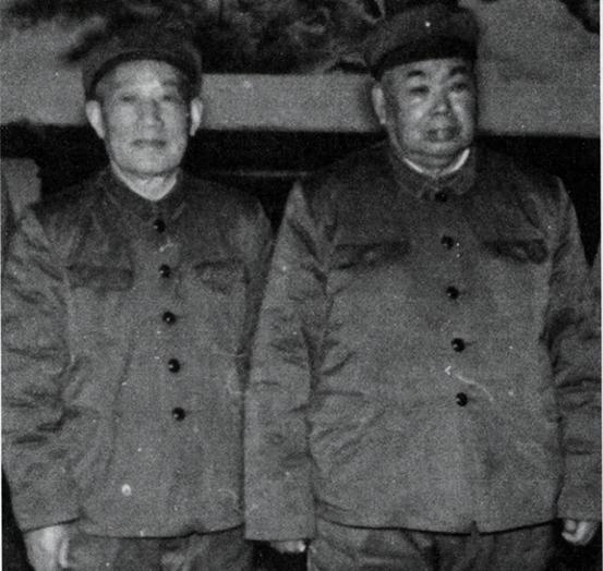 军区已有6位政委，调他当第7政委，干10年政委，把司令当上级看待“1963年2