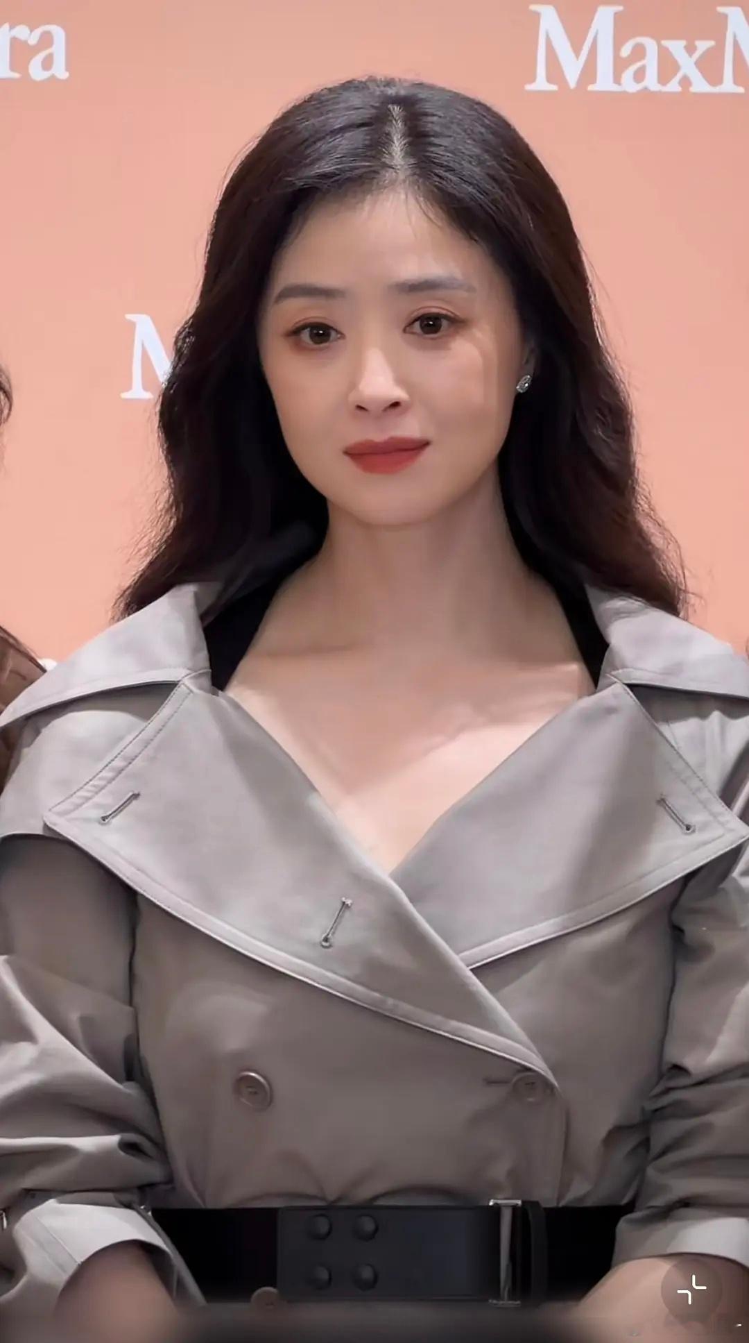 蒋欣这个生图状态好美啊完全是妈妈级别