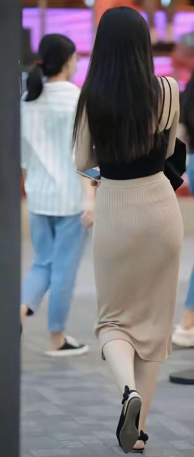 没有人能决定你的人生，不如多给自己一点勇气，去稳稳地接住自己的选择，大步向