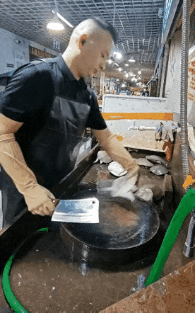 枪打出头鸟刀斩王八头