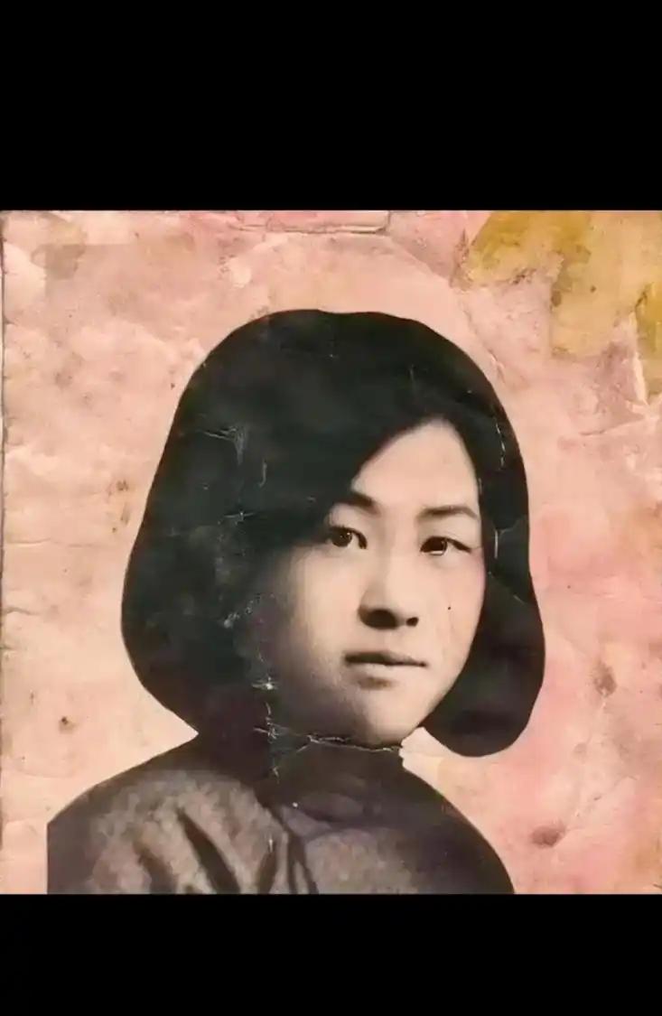 1938年，20岁女地下党被4个特务跟踪三天，到哈尔滨客栈后发现无路可逃，她咬牙