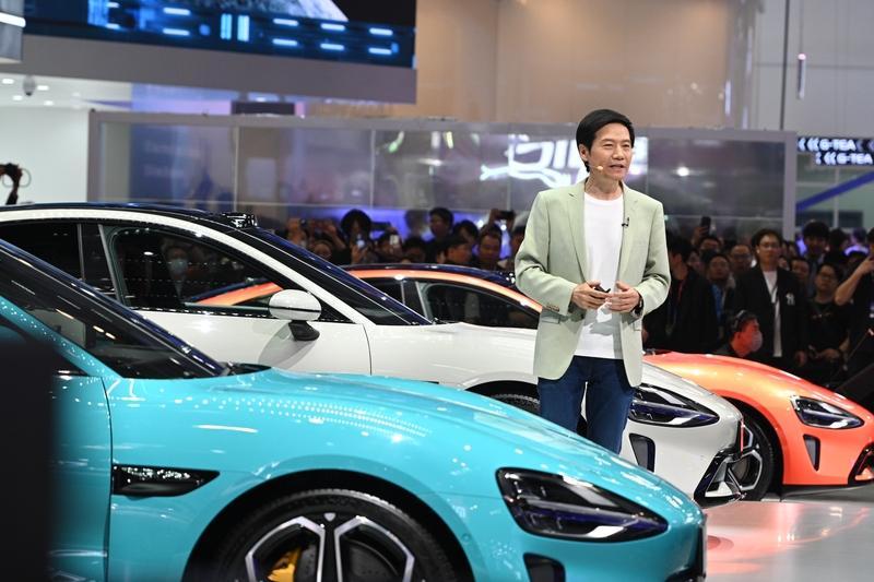 “雷军不懂结构，发的微博不算数”遭SU7车主起诉，小米法务提交84页新证据。这不