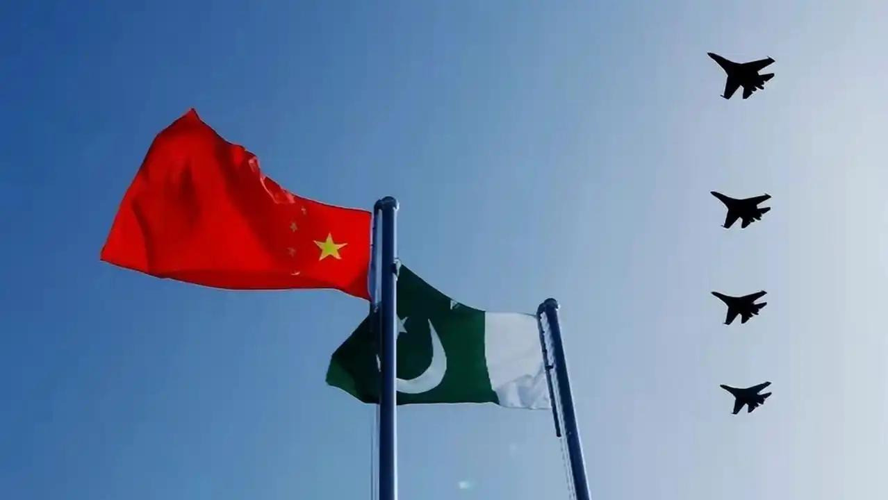 巴铁变脸？中国援助反被利用中国掏心掏肺对巴铁好，结果却让