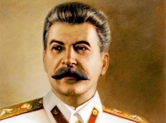 1941年，斯大林的儿子被德国俘虏，2年后德国打了败仗，德国给斯大林写信，希望用