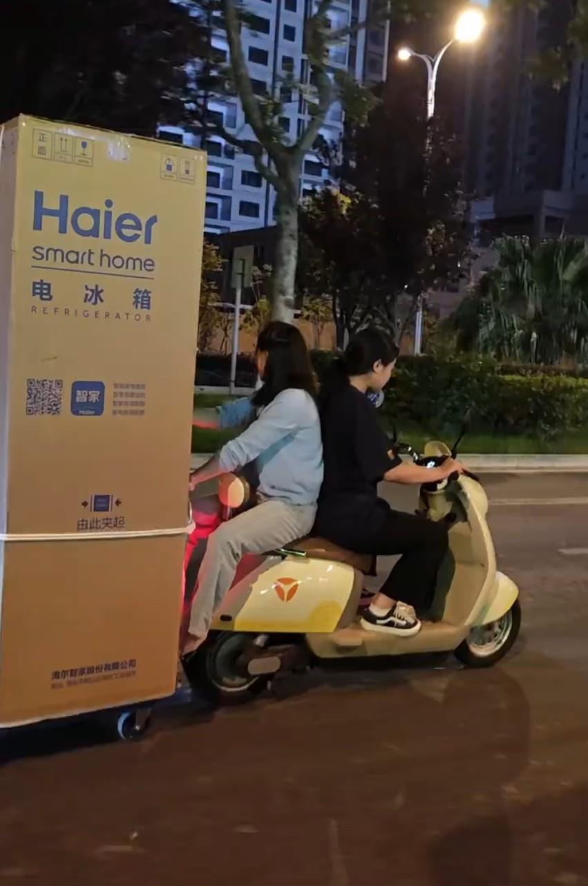 这样也行呀？请货拉拉也花不了多少钱吧？