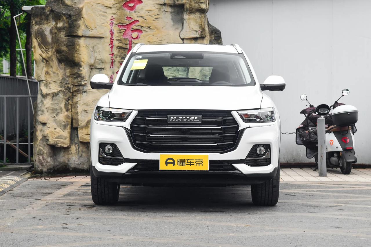 有人说哈弗H6国潮版是老古董，也有人说哈弗H6国潮版的油耗高，但我还是会推荐它，