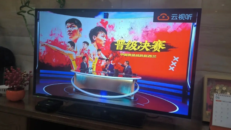时隔十年再次打进亚洲杯的决赛正如王俊杰赛后采访说的那样我们要将之前输掉了球