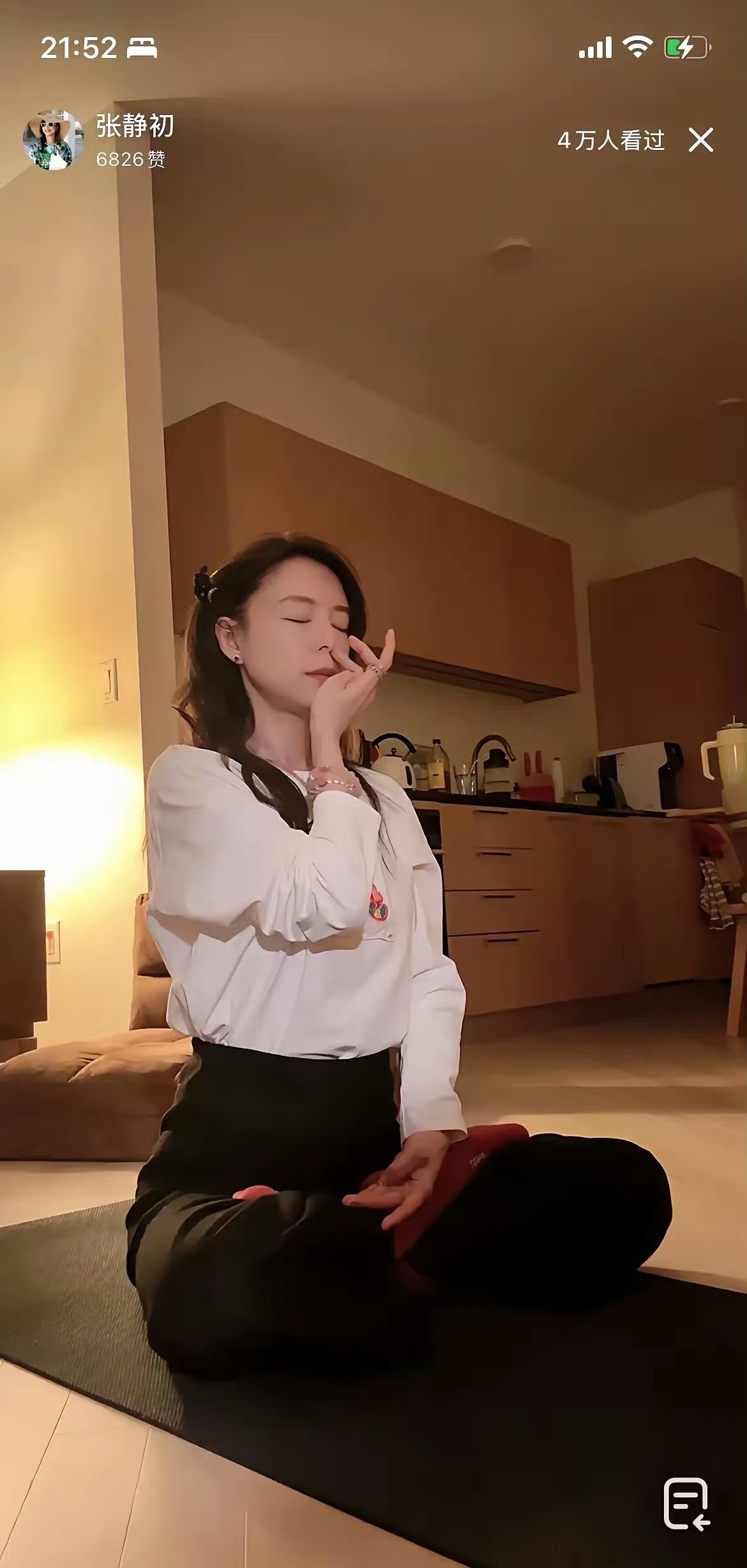 这个演员好可怜啊！张静初！​也算是比较知名的人物了吧，没戏可拍，也没人请她做综艺